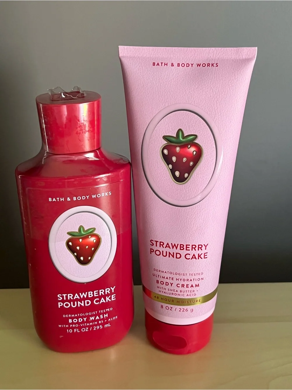 Bath & Body Works Strawberry Poundcake Body Wash & Body Cream New